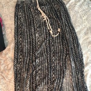 Patterned maxi skirt